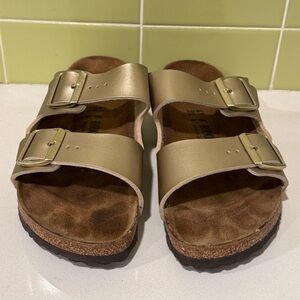 Birkenstock Gold Arizona Sandal - Womens - Size 10
